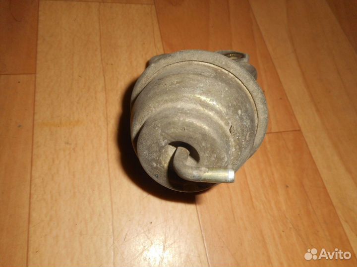 Клапан вакуумный Nissan Maxima (88-94 года) J30