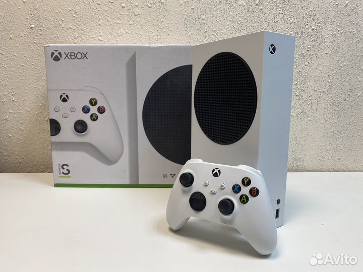 Xbox series S + много игр