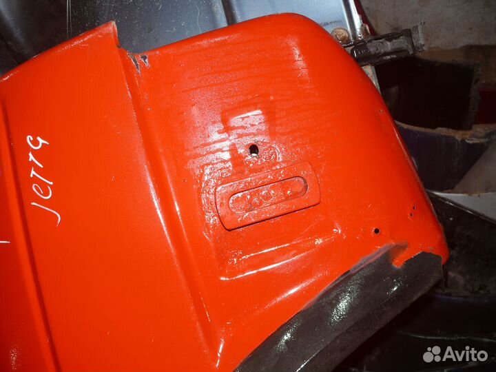 Крыло правое VW Jetta 2 II