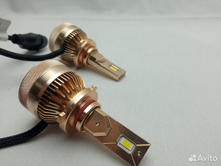 LED лампы в фары Sariti T3 HB3