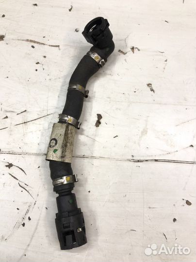 Трубка гура на бачок Bmw x6 e71 x5 e70