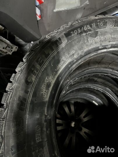 Michelin X-Ice North 4 205/65 R16 99V