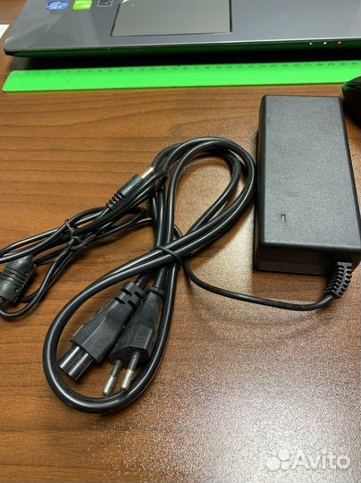 Блок питания для ноутбука