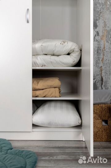 Шкаф белый Классик 1