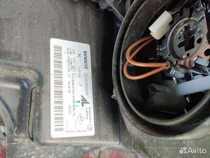 Фары передние Renault Sandero Stepway II бу