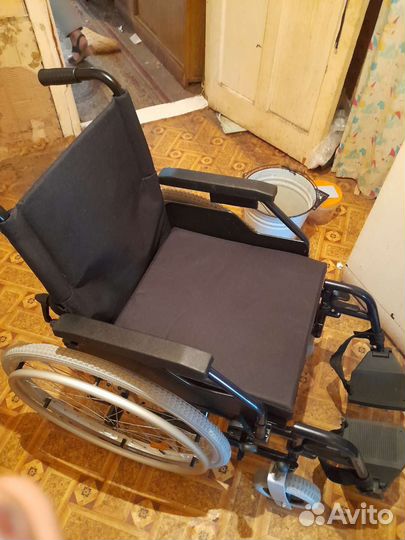 Инвалидная коляска