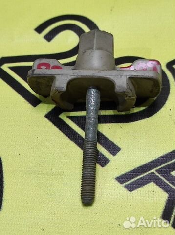 Болт крепления запаски Hyundai Solaris DRS4D261B