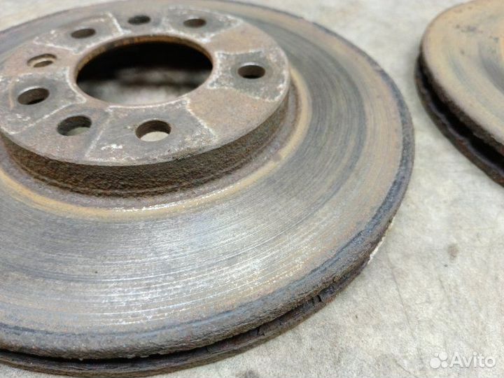 Диск тормозной передний Opel Astra H (3D) 1.6