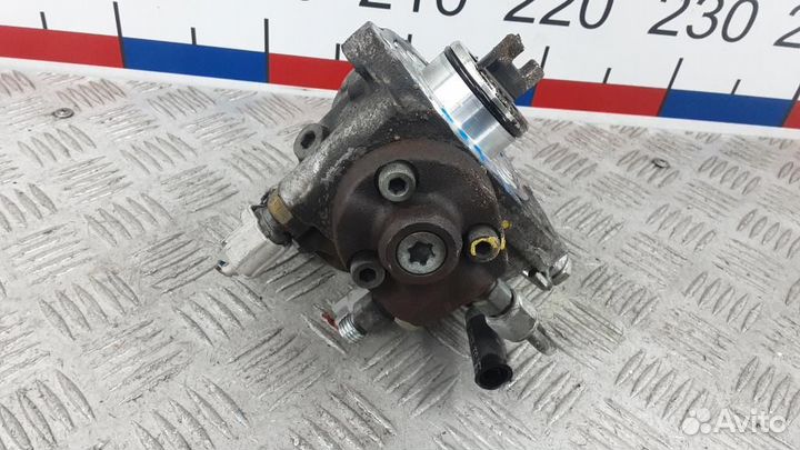 Насос топливный (тнвд) Toyota Avensis