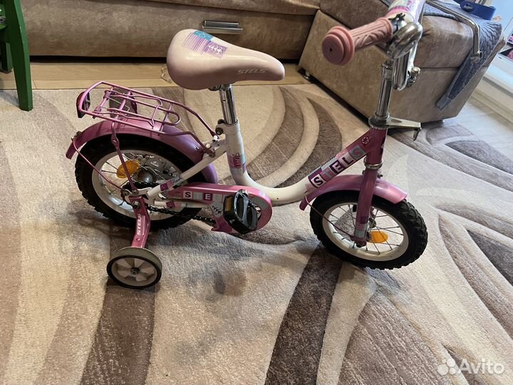 Велосипед детский 12дюймов от 3 -5 лет