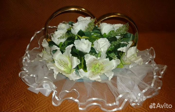 Цветы на машину свадебные воздушные лилии