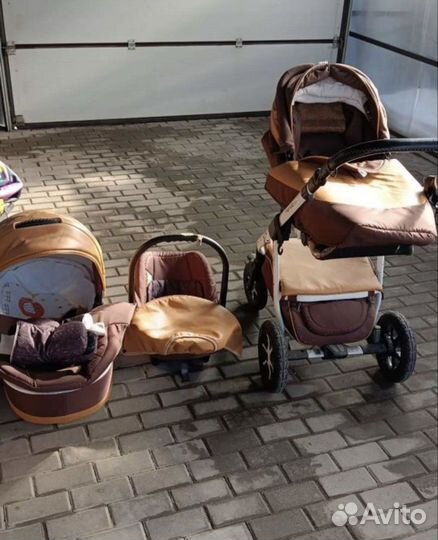 Коляска эко-кожа