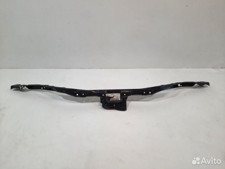 Панель передняя (телевизор) передний Nissan Almera