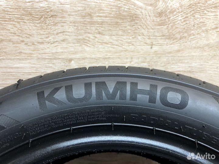 Kumho Ecsta HS52 195/50 R15 82H