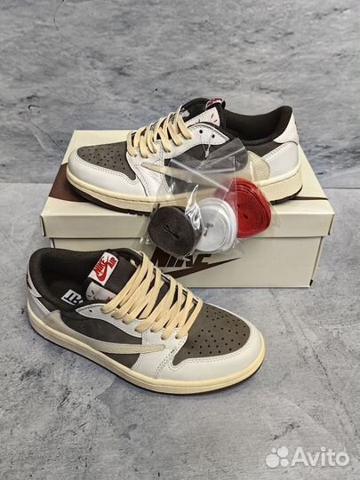 Air Jordan 1 Low Travis Scott Reverse Mocha