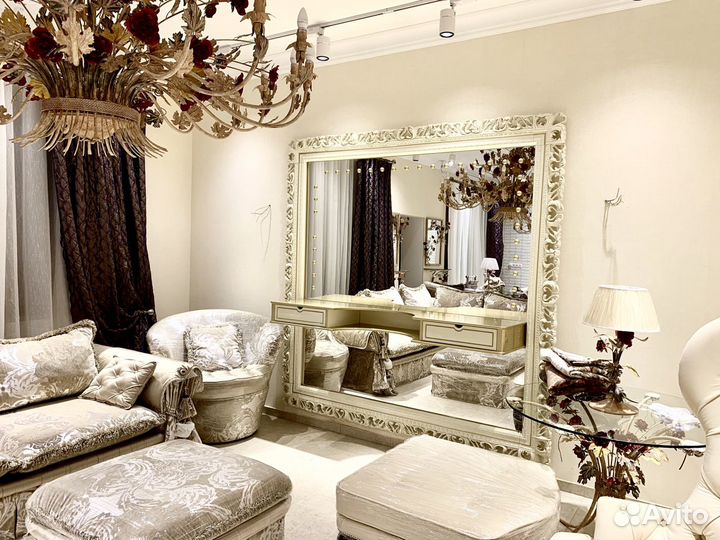 Зеркало.Консоль.Тв тумба. Выстав.образцы.Италия