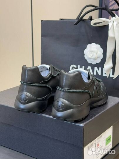 Женские кроссовки chanel