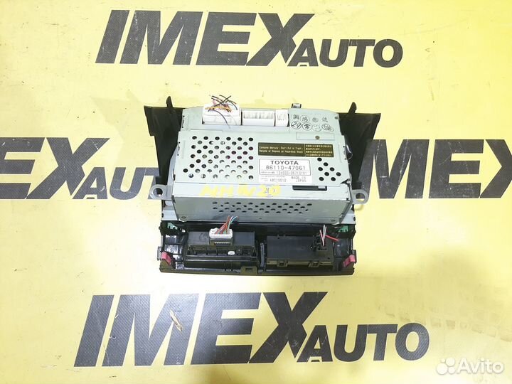 Монитор Toyota Prius NHW20 правый руль