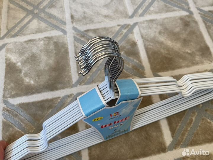 Плечики вешалки