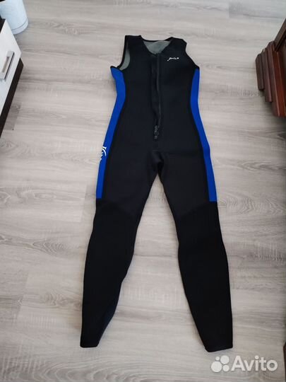 Гидрокостюм