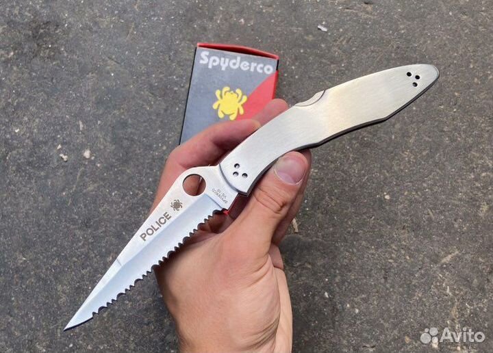 Нож Spyderco Police