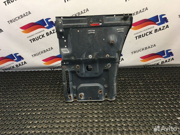 1515192 Корпус подножек правый Scania 4-series