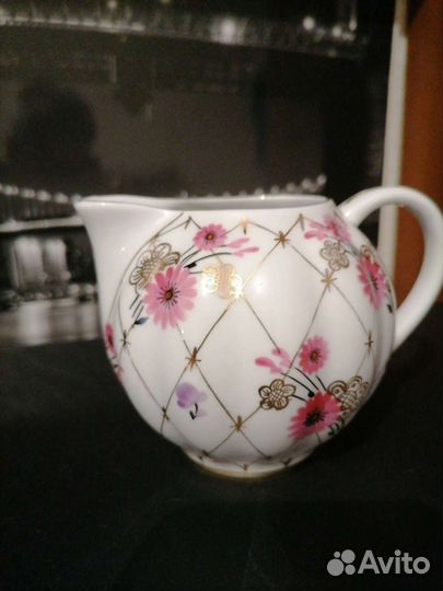 Фарфоровые Сливочники лфз и др