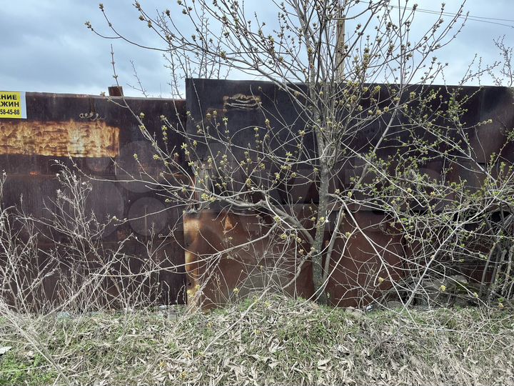 Дом 10 м² на участке 11 сот.