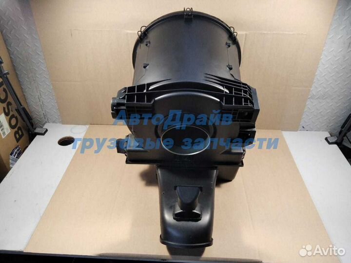 Корпус воздушного фильтра Mercedes Atego