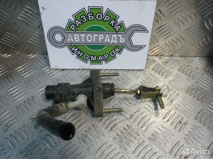 Главный цилиндр сцепления Toyota Yaris 2004г Рест