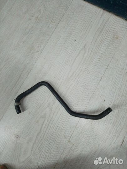Трубка Шланг вентиляции картерных газов Nissan mic