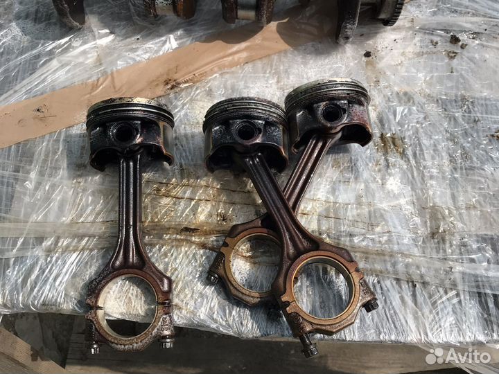 Поршень VAG 1.4TSI caxa Skoda Octavia A5