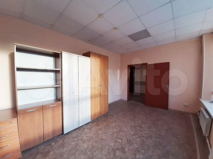 Помещения 106,8м² на ул. Адоратского 12б