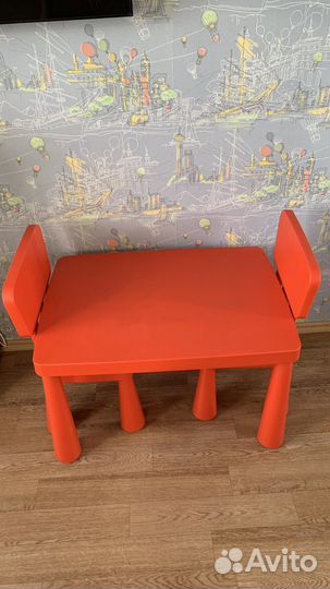 Детский стол и стулья IKEA