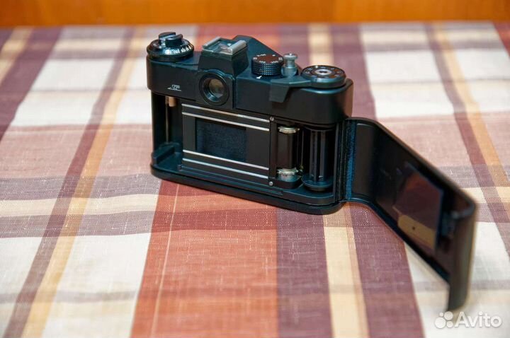 Zenit Зенит ET Black + Helios 44M