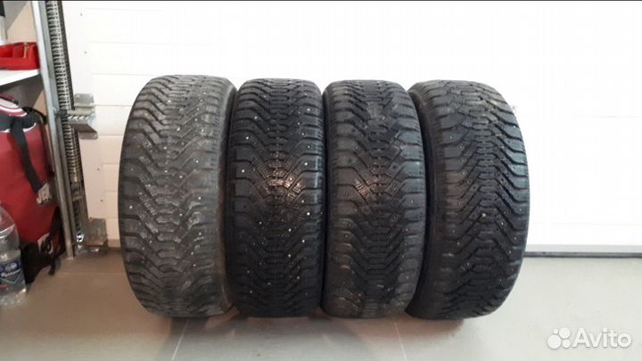 Goodyear UltraGrip 500 225/60 R17