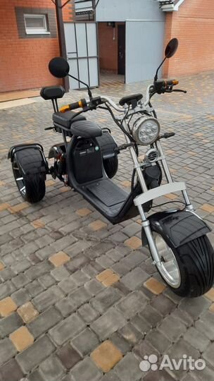 Электроцикл с двумя аккумуляторами