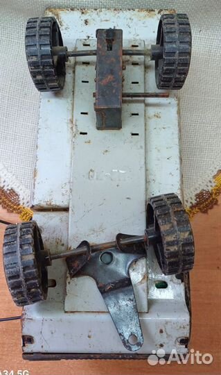 Игрушка машинка железная СССР