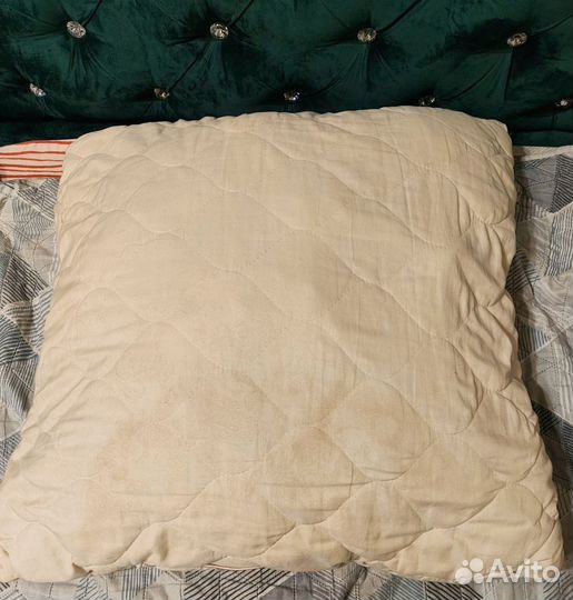 Подушки 70 на 70 бу