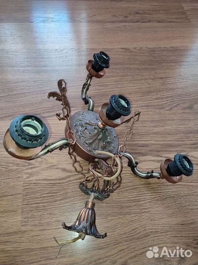 Люстра кованная чешская