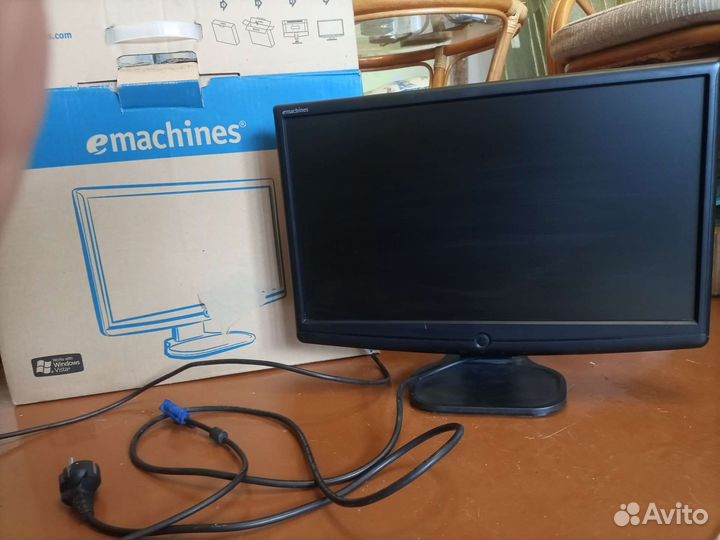 Монитор Acer eMachines E200HV b 20