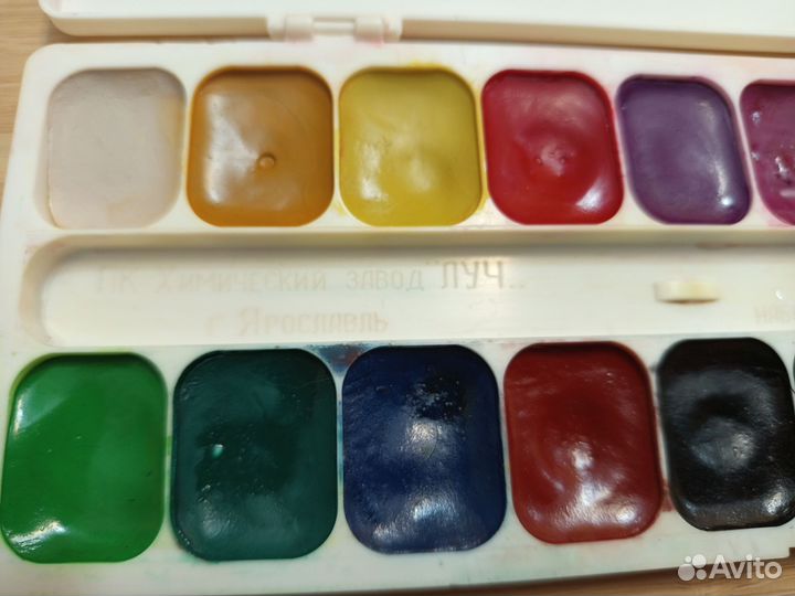 Краски акварельные