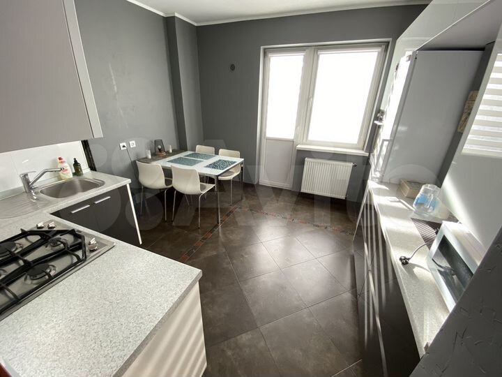 2-к. квартира, 78 м², 5/10 эт.