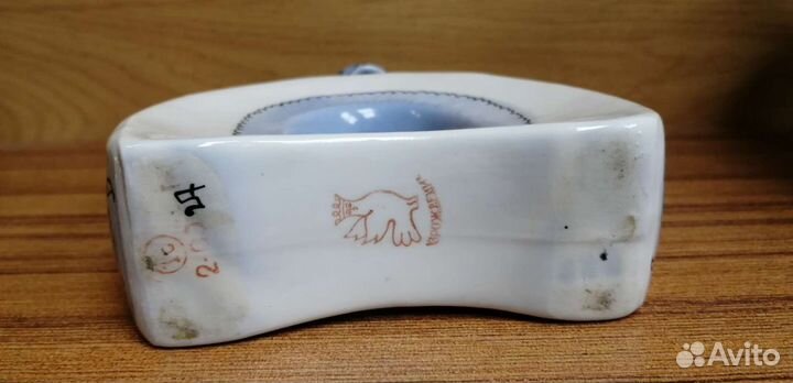 Фарфоровый графин и стопочка