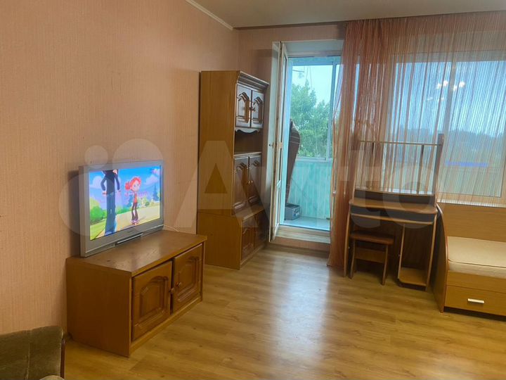3-к. квартира, 105 м², 2/6 эт.