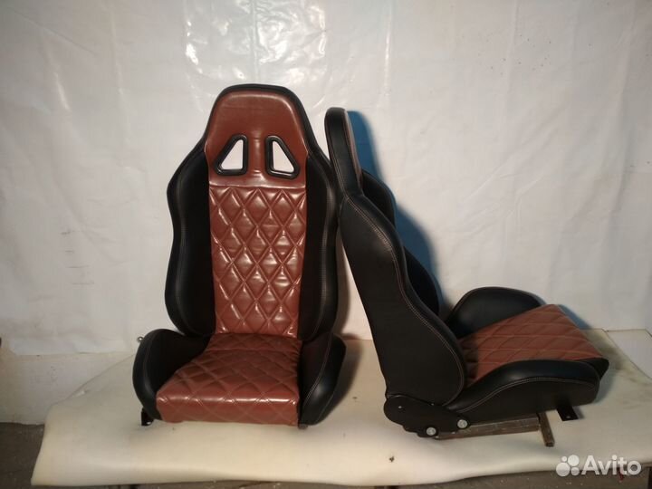 Спортивные сиденья ковши