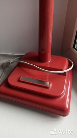 Лампа настольная