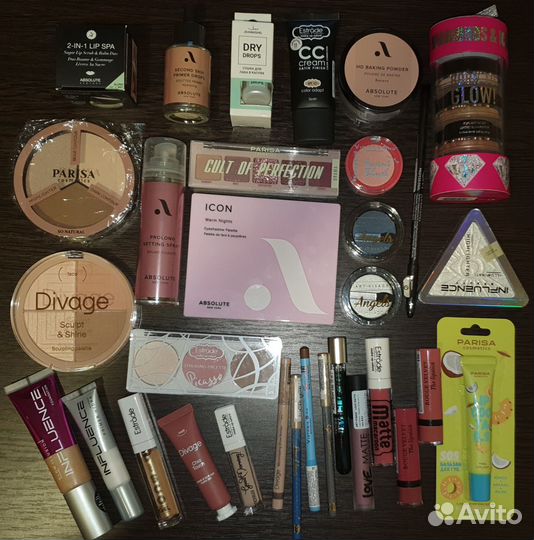 Огромный набор декоративной косметики больше 30 ср