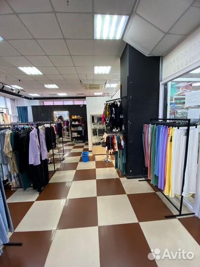 Продам готовый бизнес магазин одежды и обуви