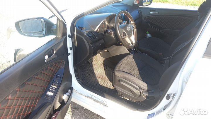 Hyundai Solaris 1.6 AT, 2015, 280 000 км